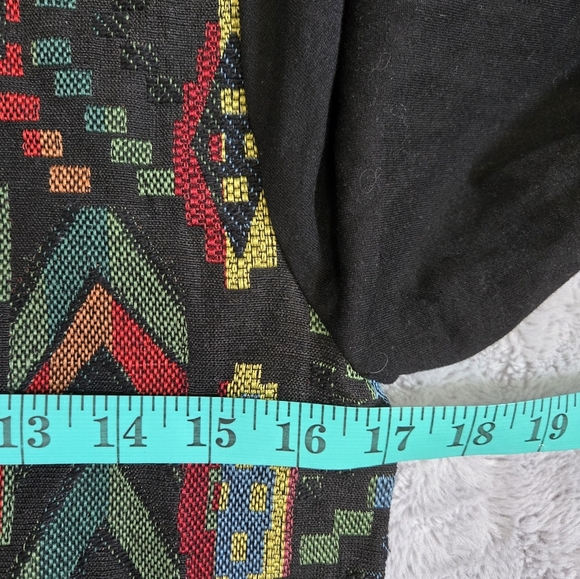 QED LONDON Lightweight Geometric Pattern Jacket. Size Medium - Picture 12 of 13